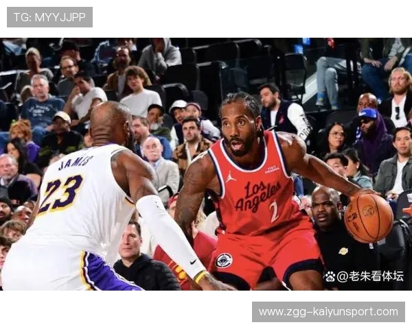 洛杉矶湖人憾负洛杉矶快船，马库斯·斯玛特转换追身三分，外线三分成转折
